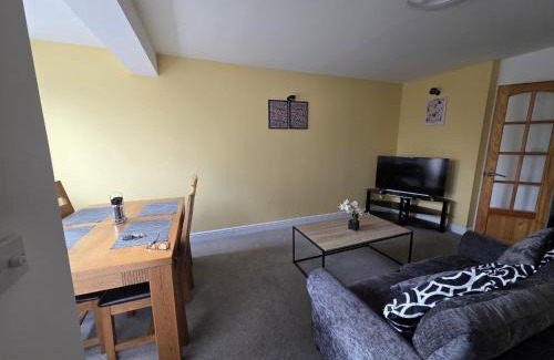 Woolwich Apartment | Comfortable 2-Bed Flat, Free Parking, near Excel