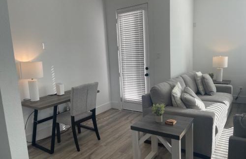 OST - South Union House | Comfortable 3 BR - Heart of Texas Medical Center