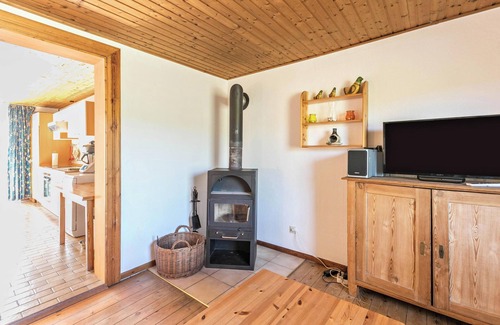 Kaiserin-Auguste-Viktoria-Koog Apartment | Comfortable Apartment “Deichgraf 1” close to the Sea with Wi-Fi