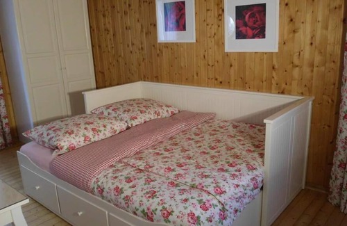 Hallenberg Apartment | Comfortable apartment with three bedrooms and a living room