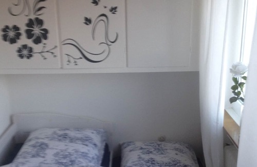 Hallenberg Apartment | Comfortable apartment with three bedrooms and a living room