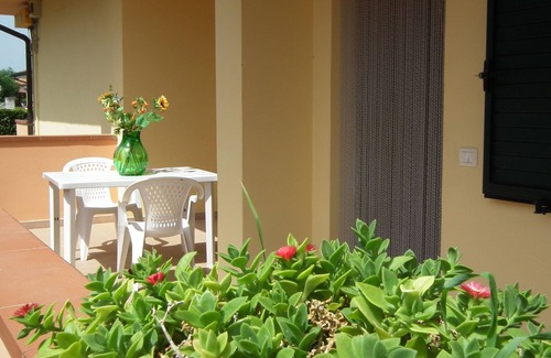 Villaggio Carrao Apartment | Comfortable apartment 100 meters from the sea with private beach