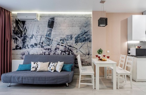 Pervomaysky District Apartment | Comfortable apartment for 4 guests