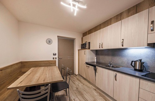 Predazzo Apartment | Comfortable Apartment “Vacanze Arcobaleno - Azzurro” with Mountain View