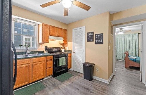 Fredericksburg House | Comfortable & Centrally Located Downtown
