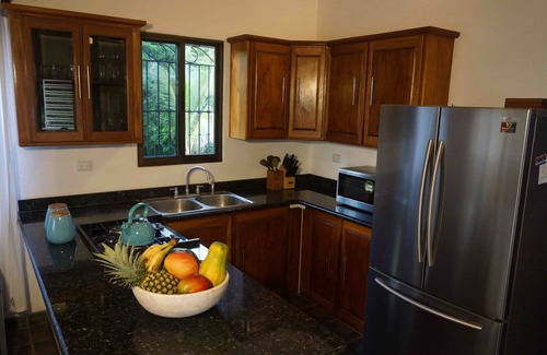 Junquillal House | Comfortable family home with great pool -3 min from Playa Blanca