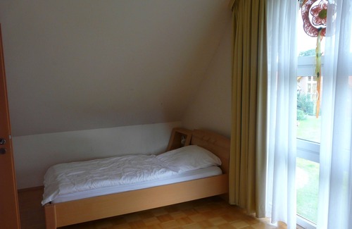 Haren House | Comfortable holiday home in Golfpark Düneburg; Near Castle Dankern; *renovated!*