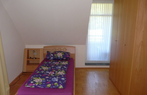 Haren House | Comfortable holiday home in Golfpark Düneburg; Near Castle Dankern; *renovated!*