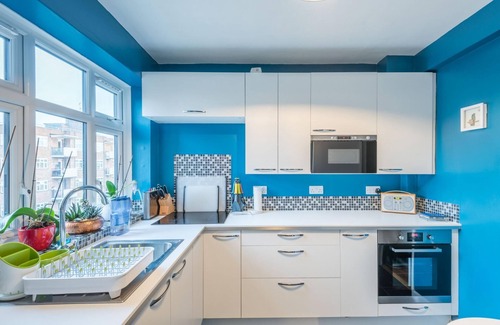 East Putney Apartment | Comfortable Home in Wandsworth by UnderTheDoormat