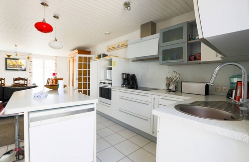 La Flotte Ski Chalet | Comfortable house for 10 close to the village
