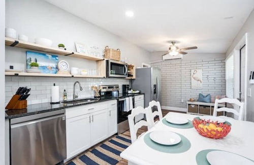 South Sarasota House | Comfortable , newly remodeled, close to Siesta Key