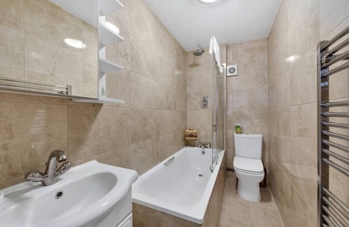 Springfield Apartment | Comfortable Oasis: Relaxing 1BR in Good Location