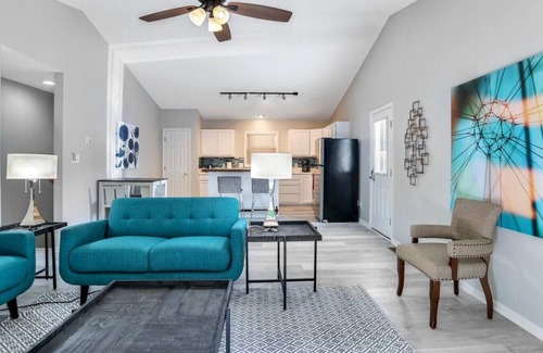 Royal Pines House | Comfortable South Asheville Townhome W/Hot Tub