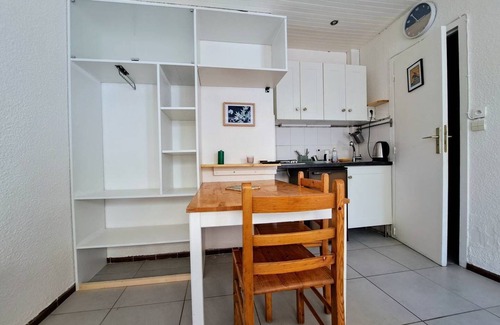 Lit-et-Mixe Apartment | Comfortable studio close to the shops and oceans