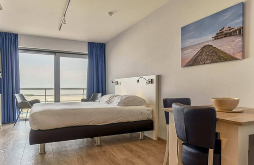 Blankenberge Apartment | Comfortable Studio With a View Over the City