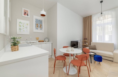 Katowice Apartment | Comfy Apartment Opolska by Renters