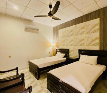 Faisalabad Hotel | Comfy Cottage