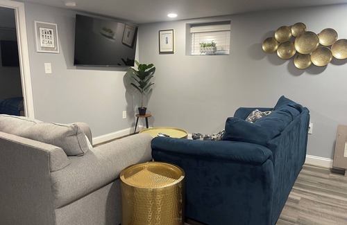 Taylor Run Apartment | Comfy, Cozy & Close to DC