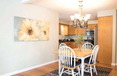 Berrien Springs House | Comfy Escape with Lake Chapin views!