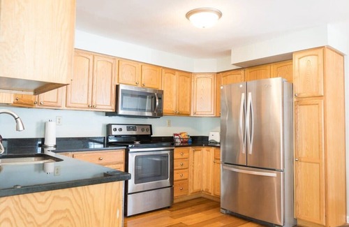 Berrien Springs House | Comfy Escape with Lake Chapin views!