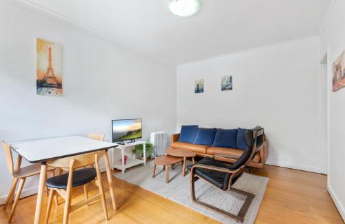 Travancore Apartment | Comfy One-Bedroom Unit Between City and Airport