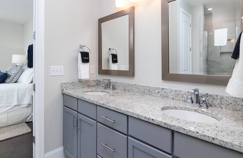 Oxford Condo | Comfy Oxford Condo Close to Campus