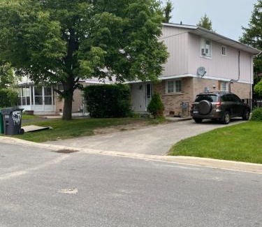 Bramalea House | Comfy Private Room