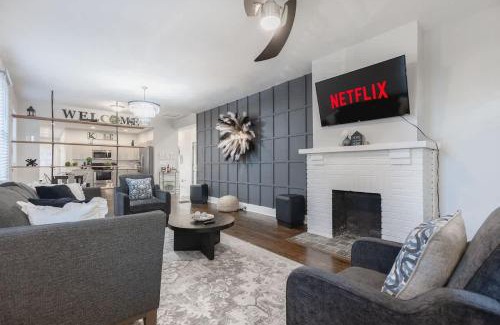 Sylvan Hills House | Comfy Spacious Zen Family Home By Airport-King Bed-Grill