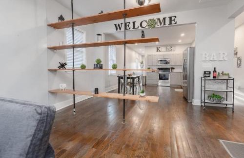 Sylvan Hills House | Comfy Spacious Zen Family Home By Airport-King Bed-Grill