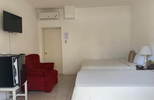 Negril Villa | Comfy Stay in Jamaica -Enjoy 7 Miles of White Sand Beach! villa