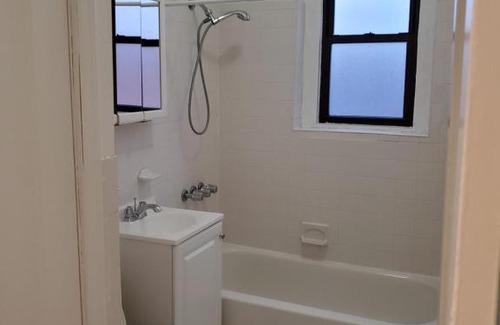 Hoboken Apartment | Comfy stay – sleeps 4 (Hoboken)