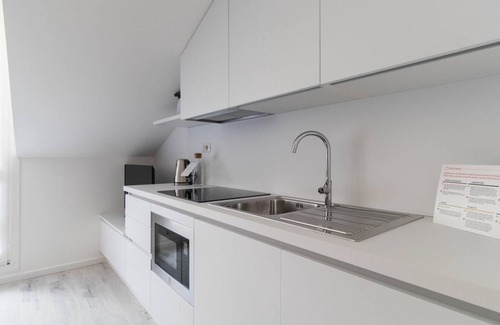 Guastalla Apartment | Commenda 35 A