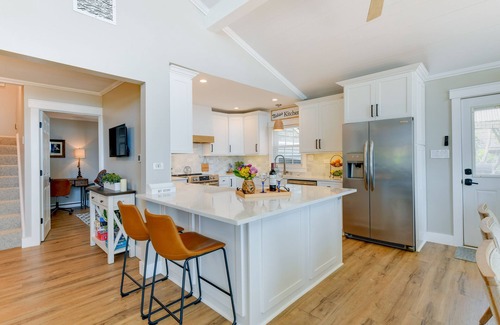 Mayhew House | 'Commodore Bay’ Waterfront Home on Lake Norman!