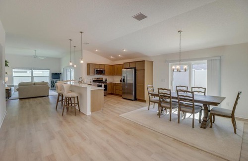 Okahumpka House | Community Pool and Tennis Court Gem in The Villages