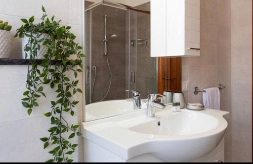 Albate Apartment | Como Diamond Apartment