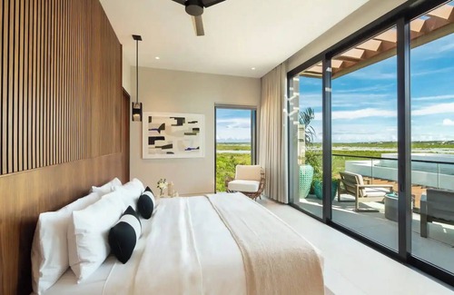 Playa Paraiso Villa | Complete all-inclusive villa with yacht