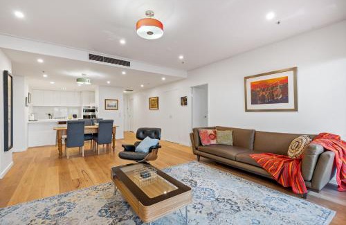 South Yarra Apartment | Complete Host Armytage Apartments