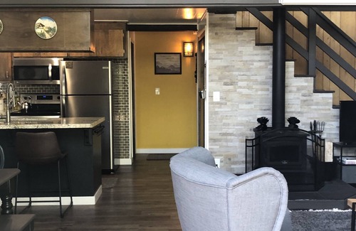 Cold Springs Cabin | Completely updated cabin, 5 min to Pinecrest Lake, Starlink hi-speed internet