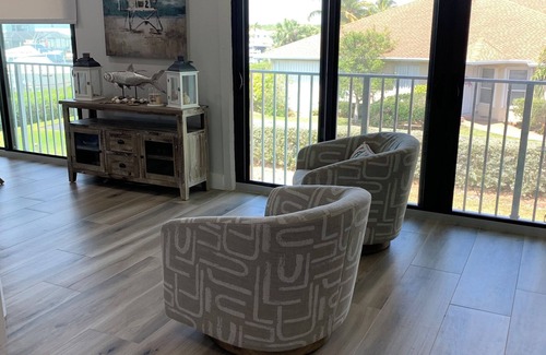 Fort Pierce Shores Villa | COMPLETEY REMODEL nWaterfront Villa, 2 bedrooms 2 Baths. Sleeps 4