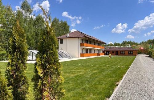 Avrig Ski Chalet | Complexul Rustic