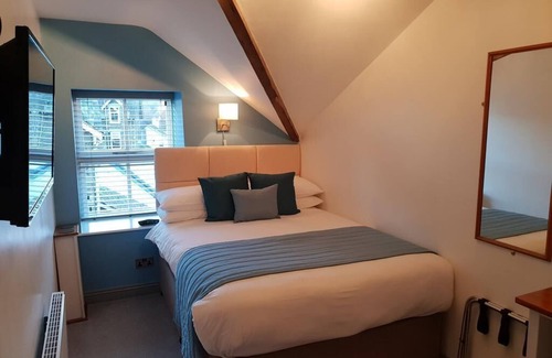 Ambleside Bed & Breakfast | Compston House B&B - Adults Only