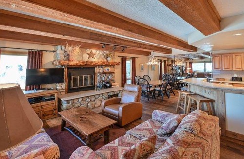 Crested Butte Condo | Condo ∙ 2 bedrooms ∙ 6 guests