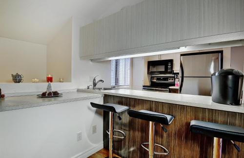 Stoneham Apartment | Condo 517 Chemin du Hibou by Les Chalets Alpins
