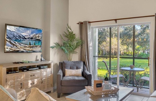 Bahama Bay Hotel | Condo hotel Villa near Disneyworld fit up to 10 people 3 bedroom 2 baths