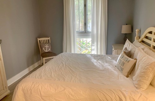 Baytowne Wharf Resort | Condo in Pilot House - Steps From Baytowne Wharf - w/6-Seater Golf Cart