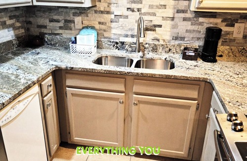 Huntsville Condo | Condo Retreat · Condo Retreat, A Place To Relax!