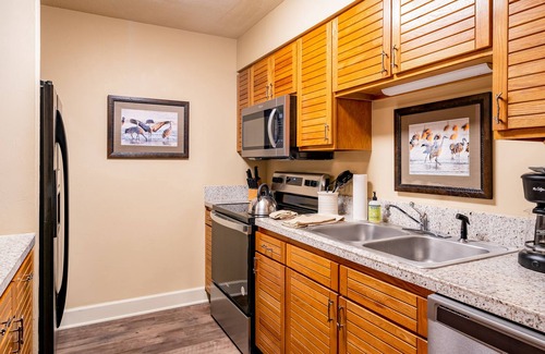 Steamboat Springs Ski Chalet | Condo w/mountain views & shared pool, hot tubs, sauna, & clubhouse