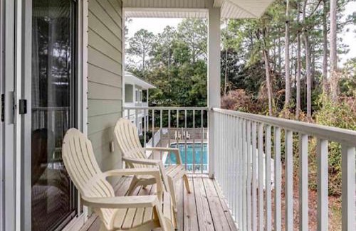 Gulf Shores Apartment | Condo w Pool near beaches, dining, shopping, etc