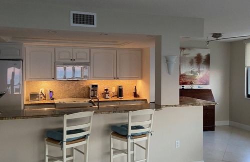 Vanderbilt Beach Condo | Condo with amazing gulf and beach views and beach accesss