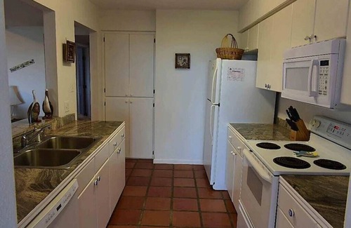 Matagorda Condo | Condo with amazing porch overlooking the beach